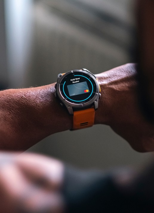 Garmin Fenix 8 47mm, AMOLED, saffier - voorkant 4 antraciet