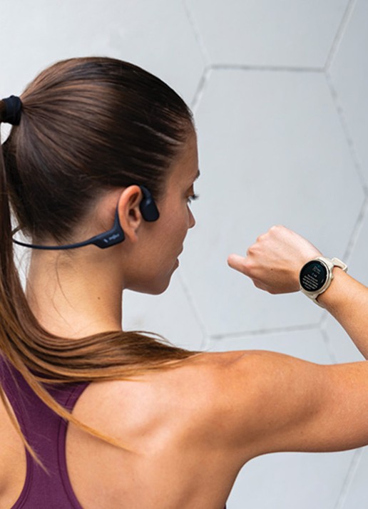 Garmin Vivoactive 6 smartwatch  - voorkant 2 ivoor