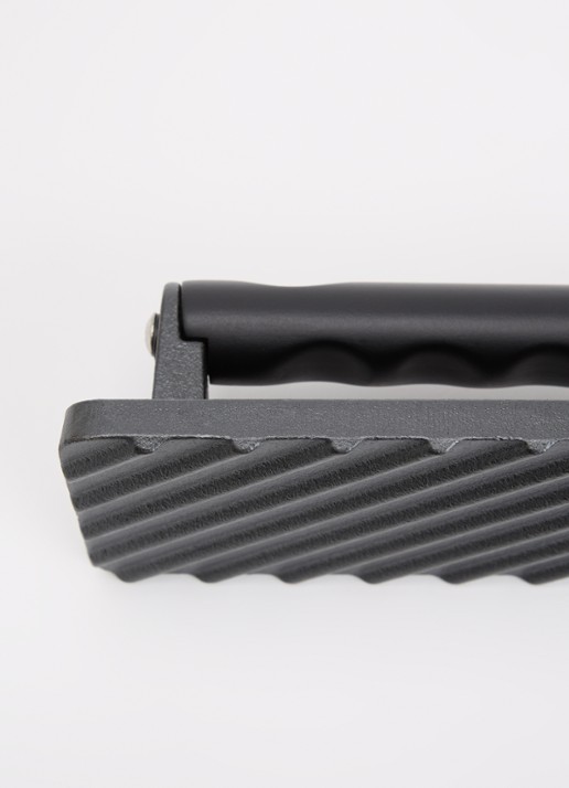 GEFU BBQ vleesverzwaarder 1 kg - voorkant 2 zwart