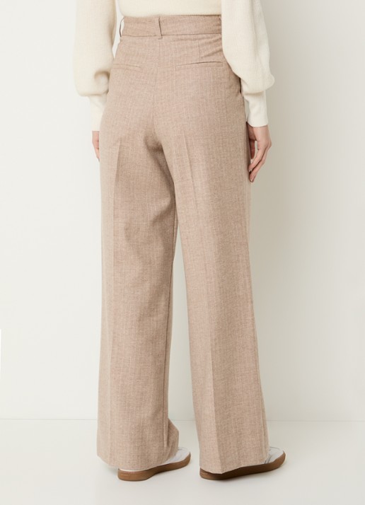 Gerard Darel Coline high waist straight fit pantalon in wolblend met krijtstreep - achterkant 3 donkerbeige