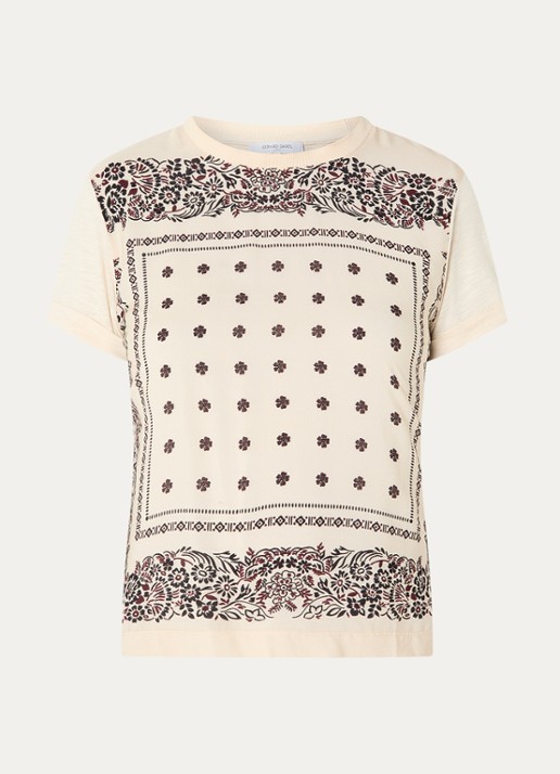 Gerard Darel Manolia T-shirt met paisley dessin - voorkant creme