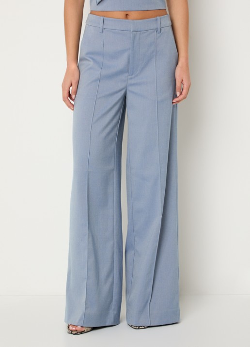 Gestuz Wendi high waist flared fit pantalon met steekzakken