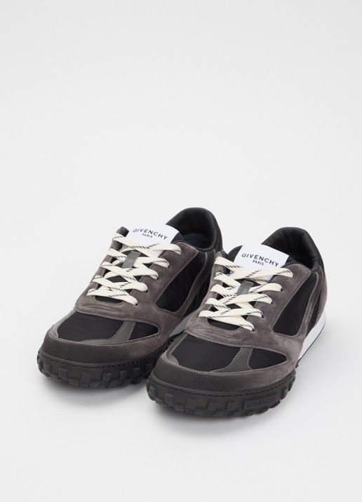 Givenchy New Glide sneaker met details van kalfssuède en logo - detail 2 taupe
