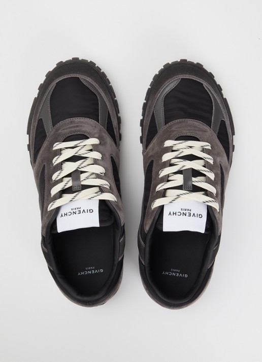 Givenchy New Glide sneaker met details van kalfssuède en logo - detail 3 taupe