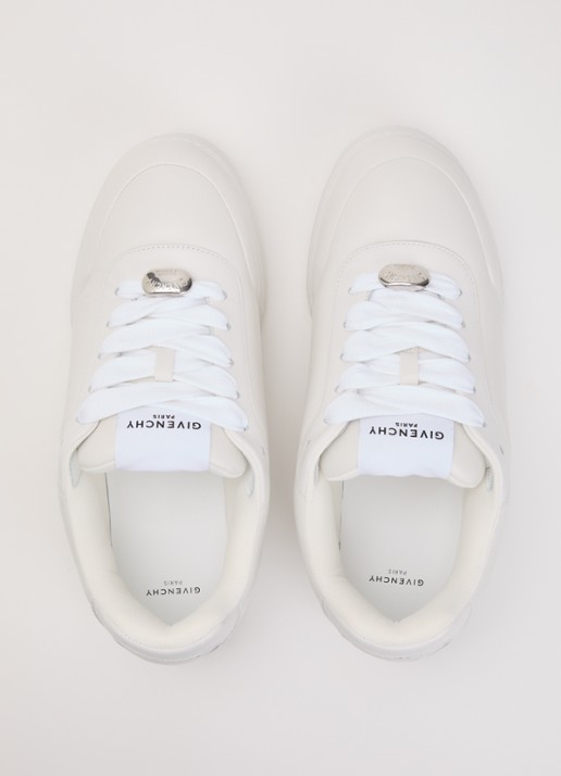Givenchy Puffy Yard sneaker van lamsleer - detail 2 wit