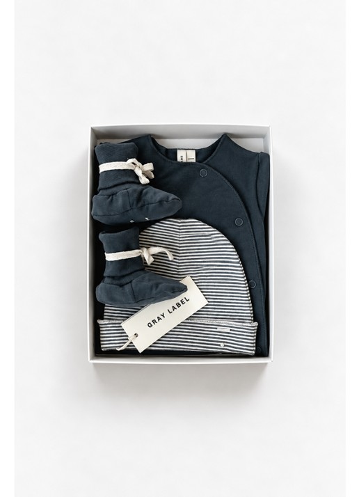 Gray Label Babyschoentje met babypak en muts in giftset
