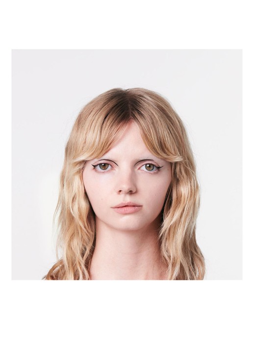 Gucci Stylo Contour des Yeux - waterproof eyeliner - detail 4 1 noir