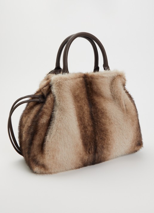 GUESS Mavis handtas van imitatiebont met afneembare schouderriem - achterkant 7 beige