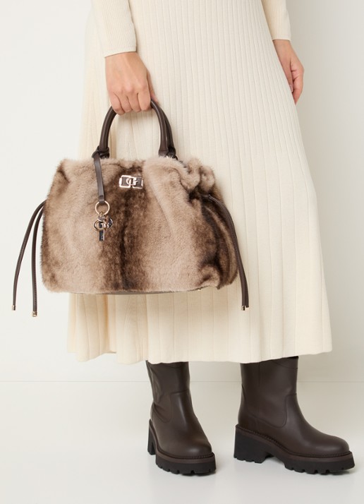 GUESS Mavis handtas van imitatiebont met afneembare schouderriem - voorkant 5 beige