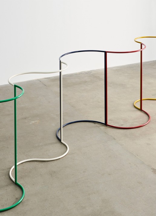 Hay Colour Rack S-vorm kledingrek - voorkant 2 ivoor