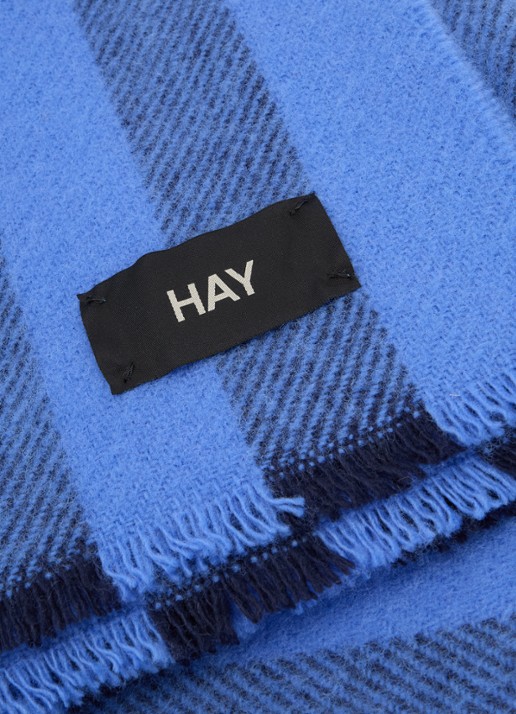 Hay Duo plaid van wol 180 x 130 cm - detail 3 donkerblauw
