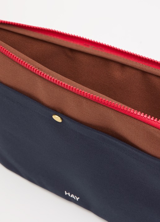 Hay Multi laptophoes 13 en 14 inch - detail 2 donkerblauw
