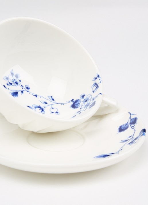 Heinen Delfts Blauw Blauw Vouw kop en schotel 15 cm - voorkant 2 wit