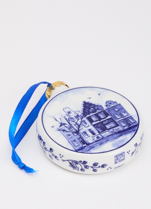 Heinen Delfts Blauw Huisjes kerstbal plat 8 cm - detail gebroken wit