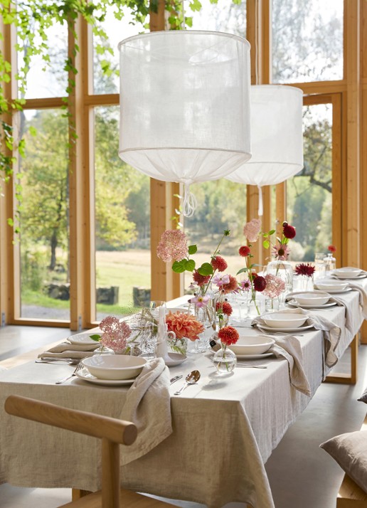 Himla Sunshine tafelkleed van linnen 145 x 330 cm - detail 3 beige