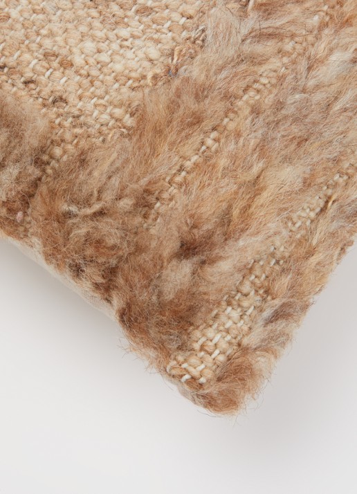 HKliving Sierkussen 40 x 25  cm - detail 4 camel