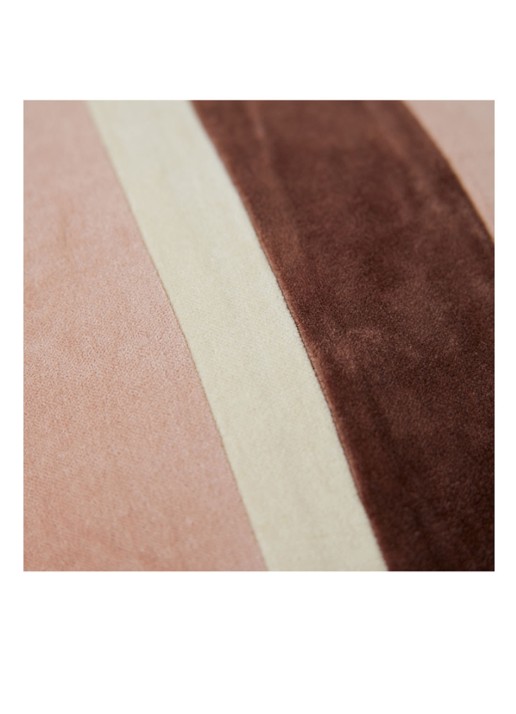HKliving Striped sierkussen 60 x 35 cm - detail 2 lichtroze