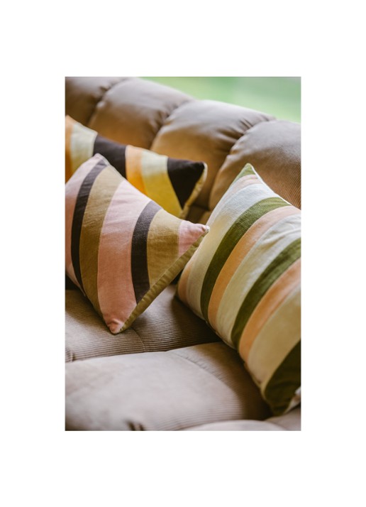 HKliving Striped Velvet sierkussen 60 x 35 cm - voorkant 7 multicolor