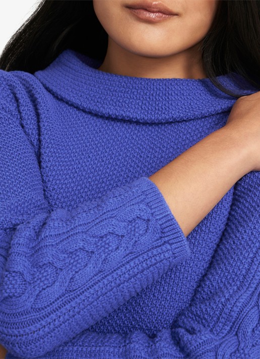 Hobbs Camilla grofgebreide trui met col - detail 4 kobaltblauw