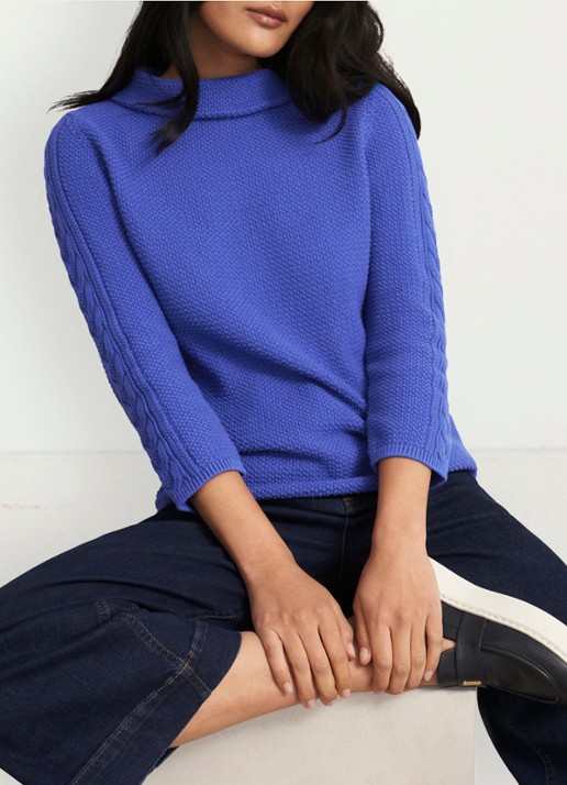 Hobbs Camilla grofgebreide trui met col - detail 5 kobaltblauw