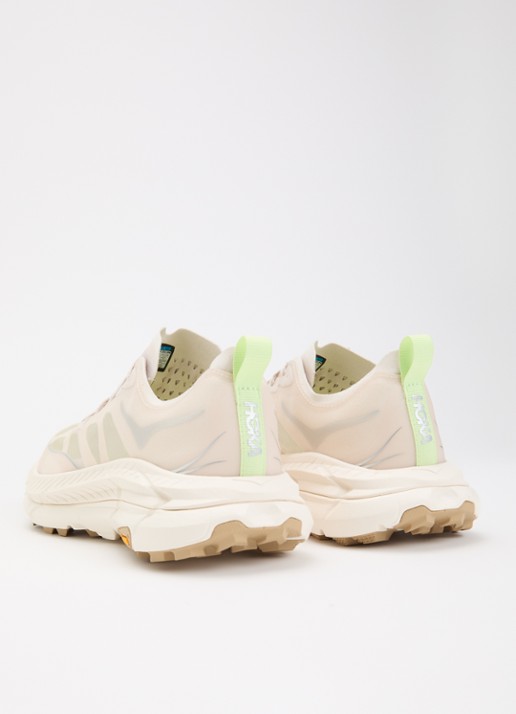 HOKA Mafate Speed 4 Lite sneaker van mesh - achterkant creme