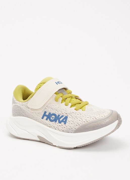 HOKA Rincon 4 hardloopschoen met gebreid bovenwerk en logo - voorkant lichtgrijs