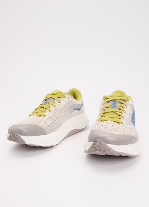HOKA Rincon 4 sneaker met gebreid bovenwerk en logo - detail 3 lichtgrijs