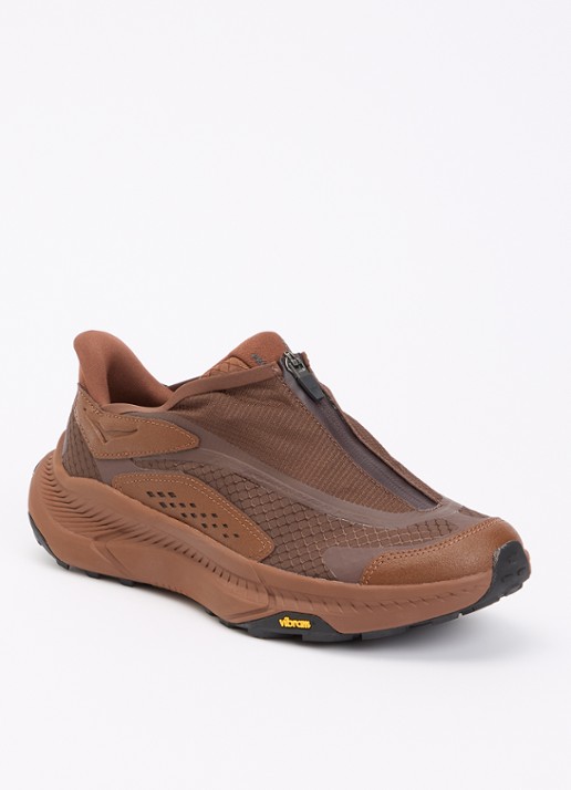 HOKA U Project Transport sneaker met mesh detail - voorkant 2 bruin