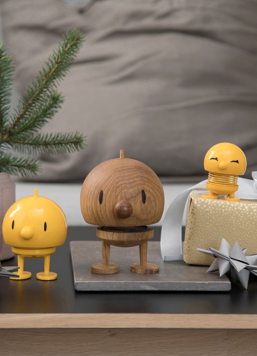 Hoptimist Hoptimist Bumble M ornament 9,5 cm - voorkant 3 geel