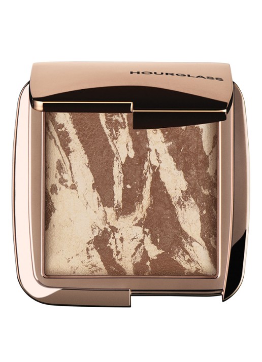 Hourglass AMBIENT™ Lighting Bronzer - voorkant 2 diffused bronze light