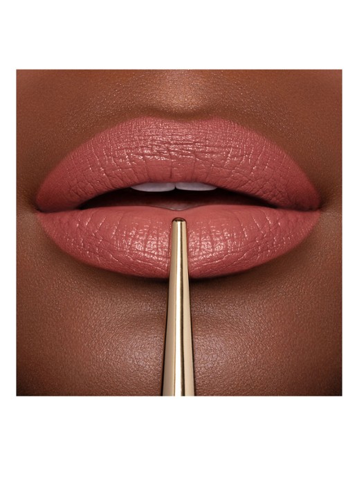 Hourglass CONFESSION™ Ultra Slim High Intensity Refillable lipstick - navulbare lipstick - detail 4 when i was