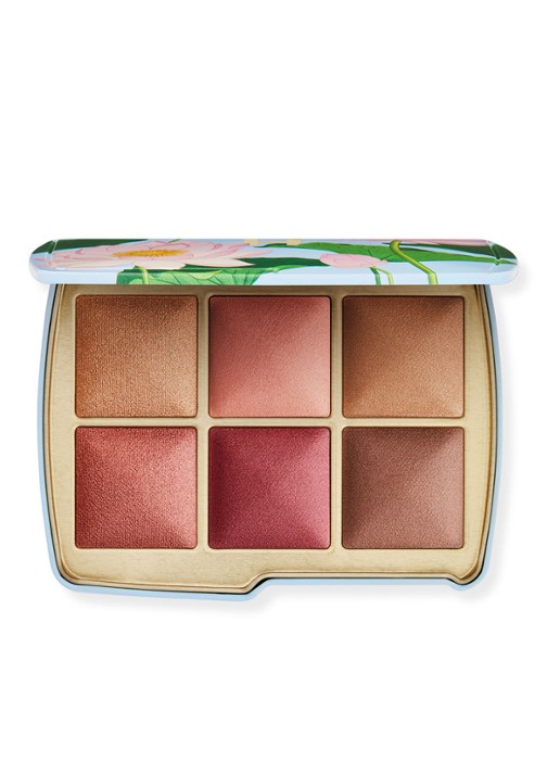 Hourglass Lighting Edit Unlocked - Limited Editon poeder, blush, countour & highlight palette - voorkant lotus flower