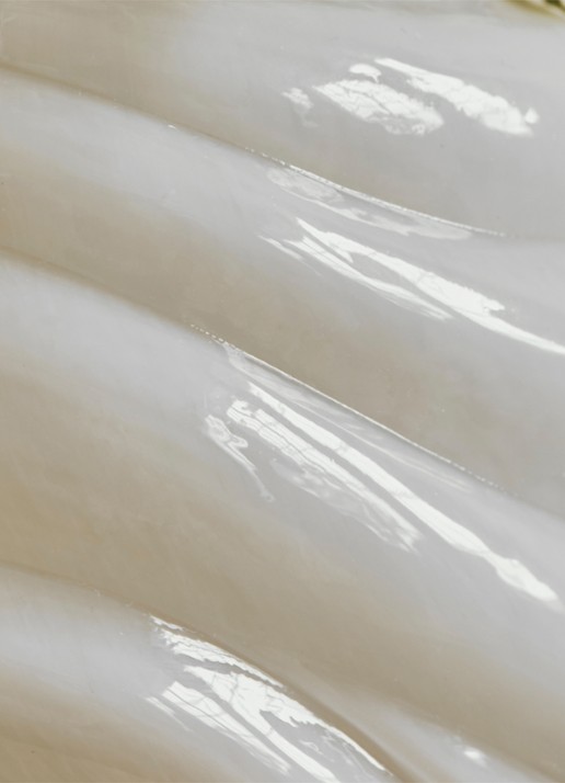 House Doctor Desert vaas 26,5 cm - detail 2 gebroken wit