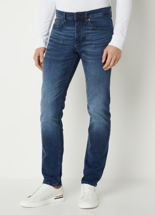 HUGO BOSS Taber tapered fit jeans met medium wassing en stretch - detail 4 indigo