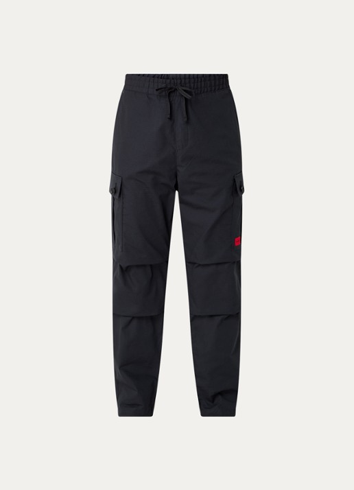 HUGO Garlo233 tapered fit cargobroek met logo - voorkant 2 zwart
