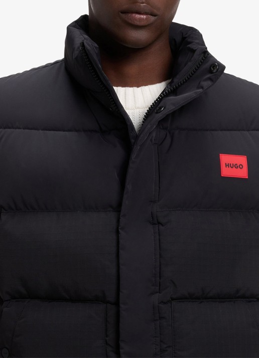 HUGO Gewatteerde bodywarmer met logo - detail 4 zwart