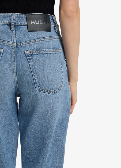 HUGO High waist mom jeans met lichte wassing - detail 4 lichtblauw