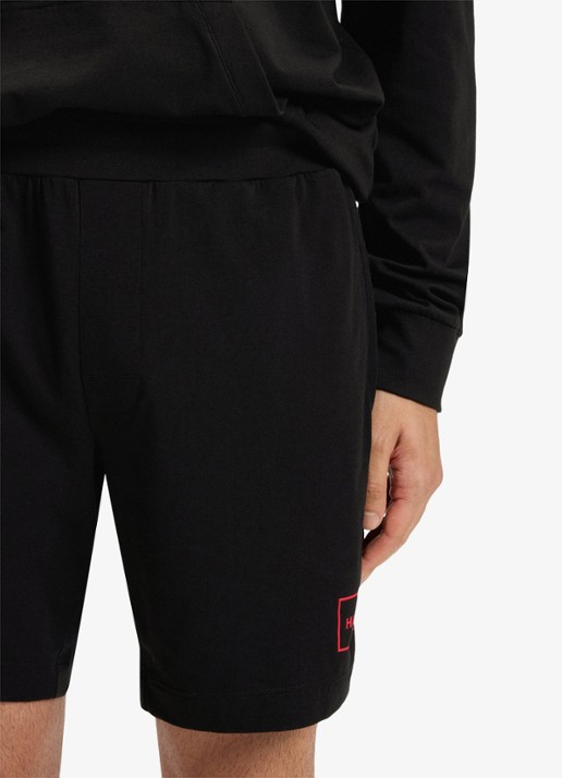 HUGO Lounge straight fit korte loungebroek met steekzakken - detail 2 black-001 / zwart