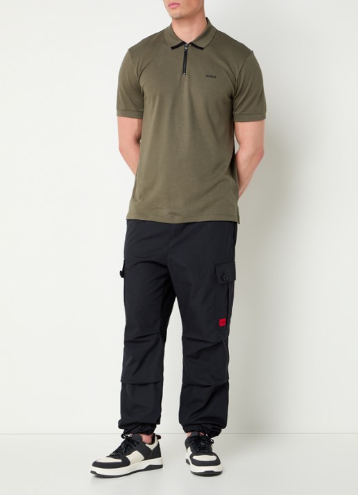 HUGO Polo van katoenpiqué met contrastlogo - voorkant 4 dark beige-257 / beige