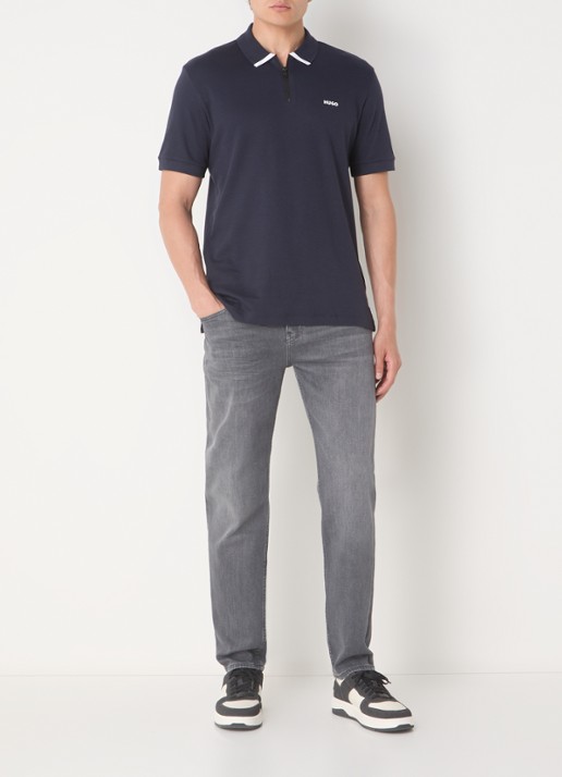 HUGO Polo van katoenpiqué met contrastlogo - voorkant 2 dark blue-405 / blauw
