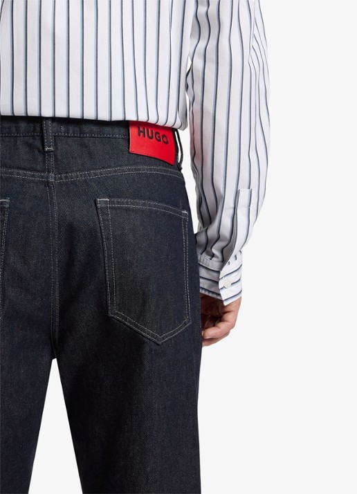 HUGO Relaxed fit jeans met steekzakken - detail 5 donkerblauw