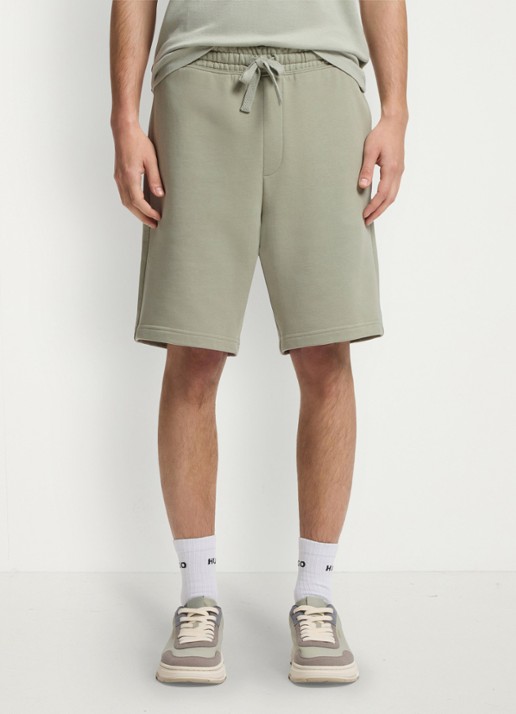 HUGO Short van katoenen sweatstof met logoprint