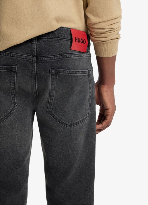 HUGO Slim fit jeans in katoenblend - detail 3 dark grey-023 / grijs