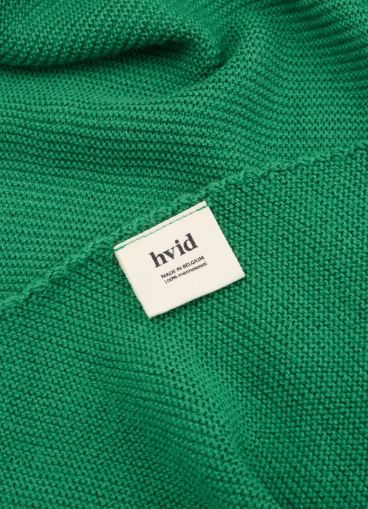 Hvid Josephina grofgebreide sjaal van merino wol 135 x 35 cm - detail 2 groen