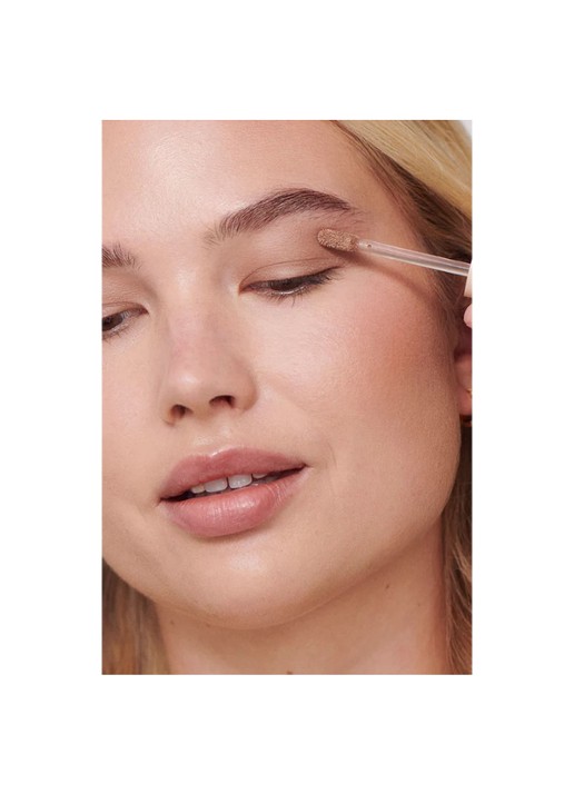 ILIA Beauty Liquid Powder Matte Eye Tint - vloeibare oogschaduw - detail 4 cork