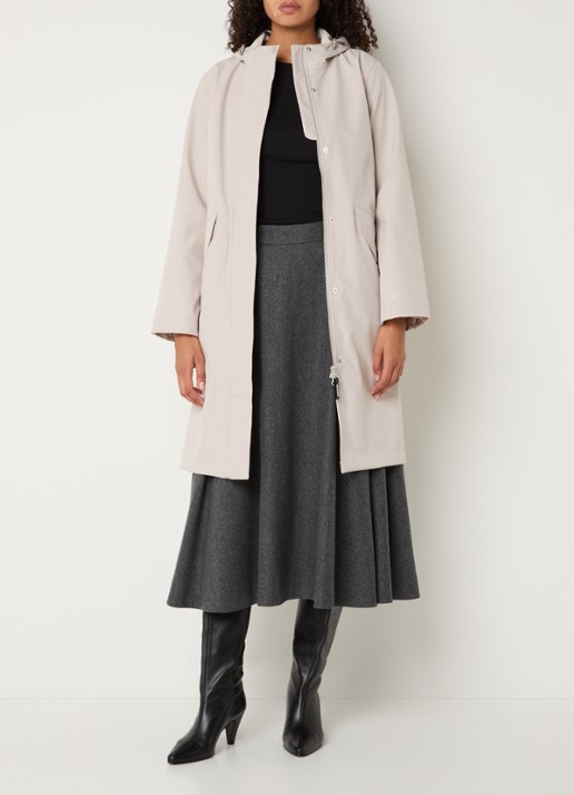 Ilse Jacobsen Daybreak softshell regenjas met klepzakken - detail beige