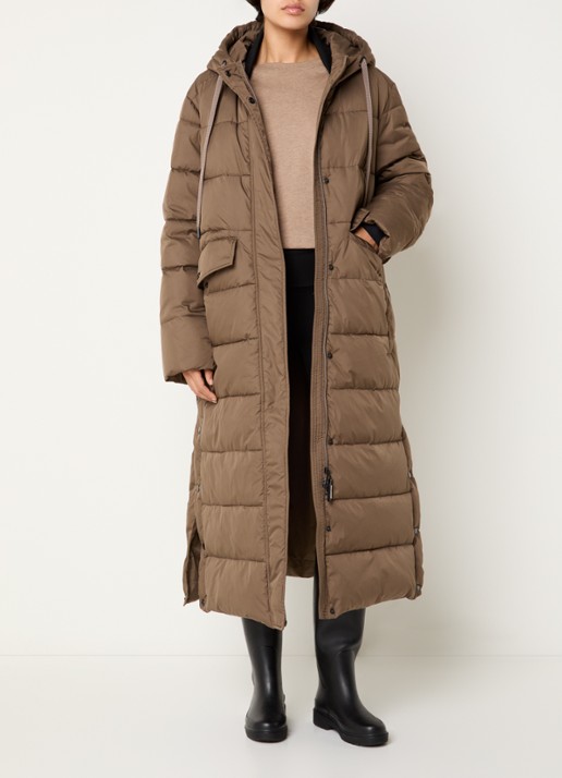 Ilse Jacobsen Longline puffer jack met capuchon - voorkant 2 bruin