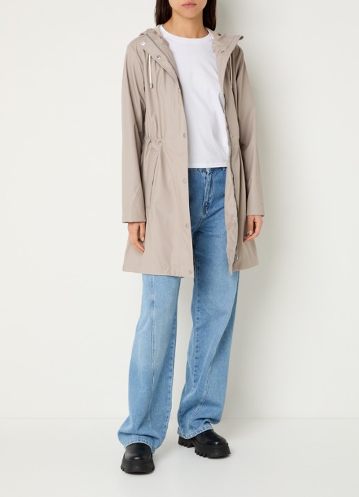 Ilse Jacobsen Regenjas met capuchon en steekzakken - voorkant 2 beige