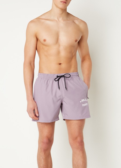 In Gold We Trust The Marley zwemshorts met ritszakken en logo - voorkant 2 lila