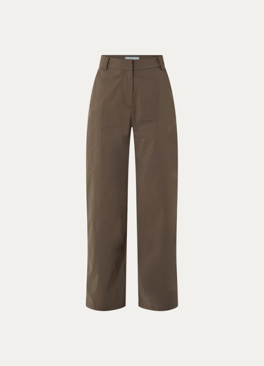 IRO Ellena mid waist straight leg broek met steekzakken - voorkant 3 lichtbruin